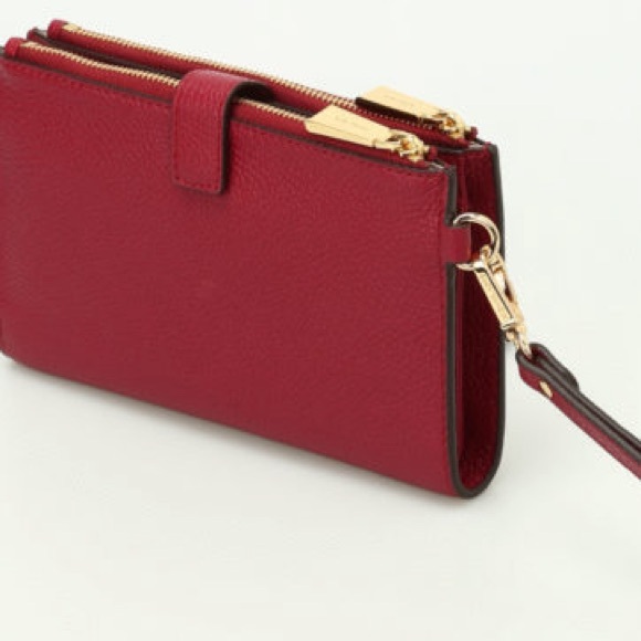 Michael Kors Adele mulberry Leather Smartphone Wallet EUC - Picture 6 of 15